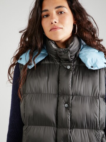 Gilet 'MILLE' di No. 1 Como in grigio