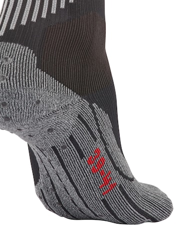 FALKE Athletic Socks '4GRIP Stabilizing' in Black