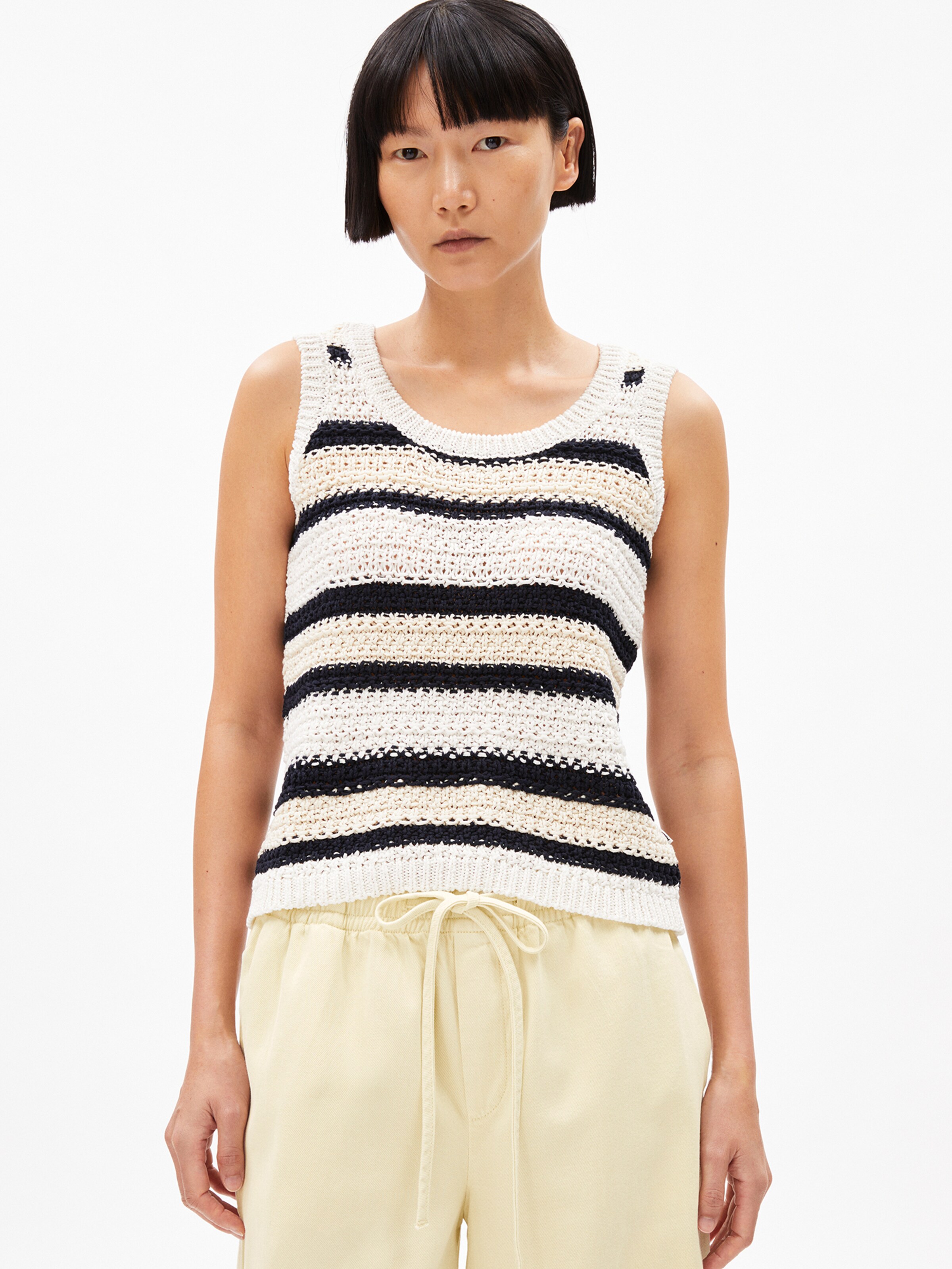 ARMEDANGELS Top in White: front