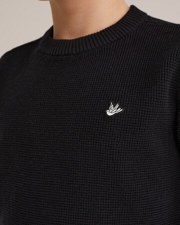 WE Fashion Sweater in Black