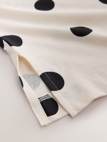 Next T-Shirt in Beige