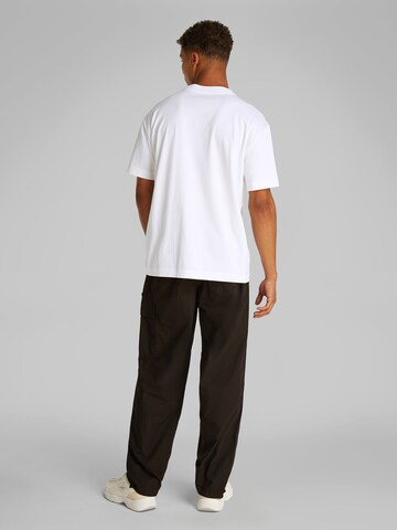 balts Calvin Klein Jeans T-Krekls 'NYC 2025'