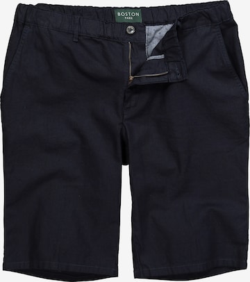 Boston Park Regular Shorts in Blau: Vorderseite