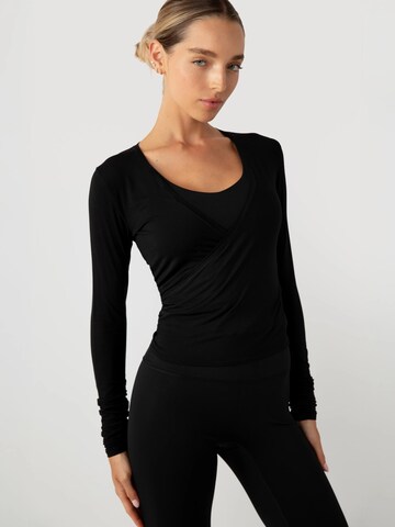 YO-GAYA Bolero 'Ballet Wrap Bolero' in Zwart