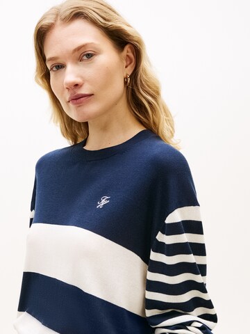 TOMMY HILFIGER Sweater in Blue
