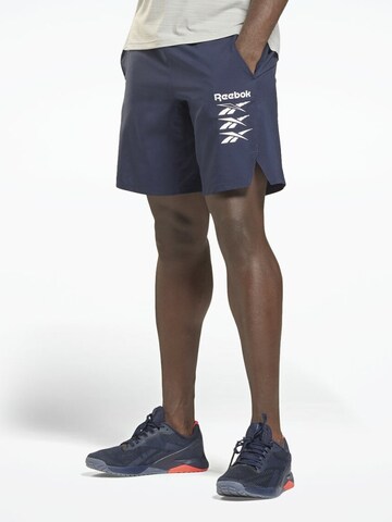 Regular Pantalon de sport Reebok en bleu : devant