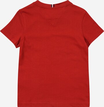 TOMMY HILFIGER T-Shirt 'ESSENTIAL' in Rot