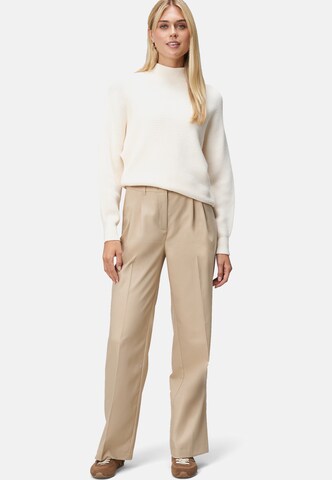 zero Slim fit Pleat-front trousers in Beige