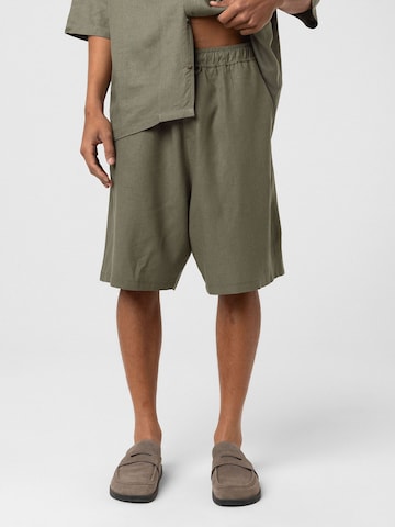 Dandalo Regular Broek in Groen: voorkant