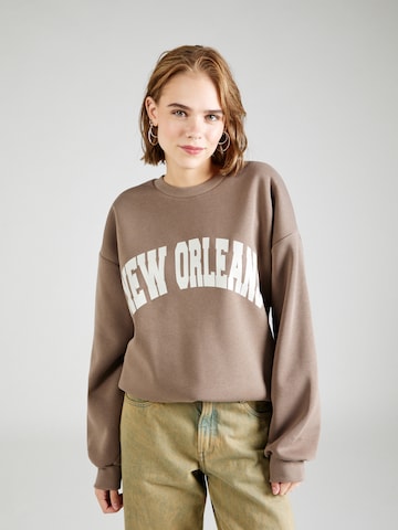 Gina Tricot Sweatshirt 'Riley' in Brown: front