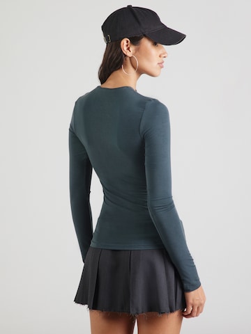 T-shirt 'Dolly' WEEKDAY en vert