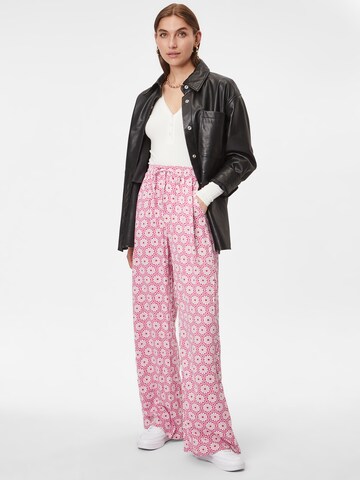 Moves Loose fit Pleat-Front Pants 'Masmu' in Pink