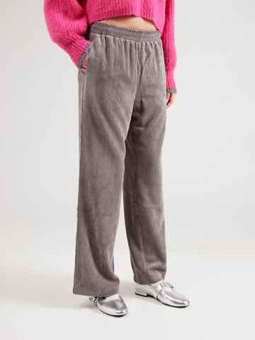 Loosefit Pantaloni di TOPSHOP in grigio: frontale