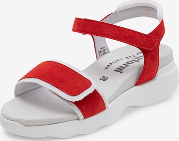 Sandales à lanières VITAFORM en rouge : devant