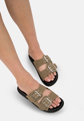 Salinyang Mule in Green