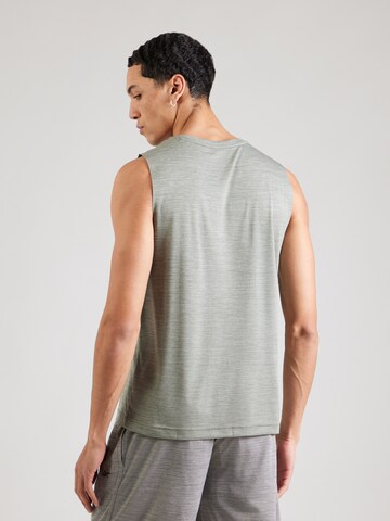 Reebok - Camiseta funcional en verde