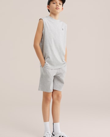 WE Fashion Regular Панталон в сиво
