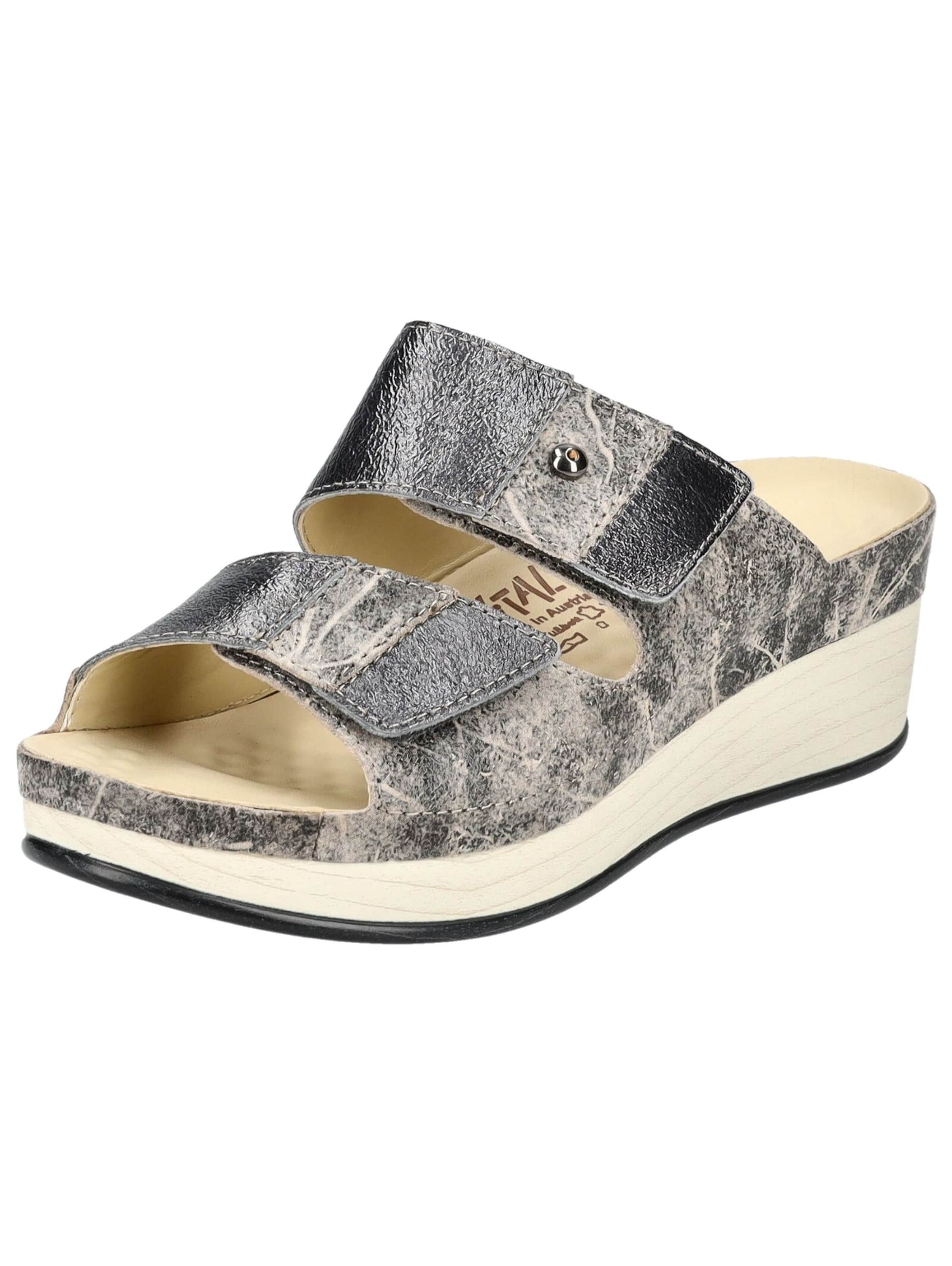 vital Mules in Beige: front