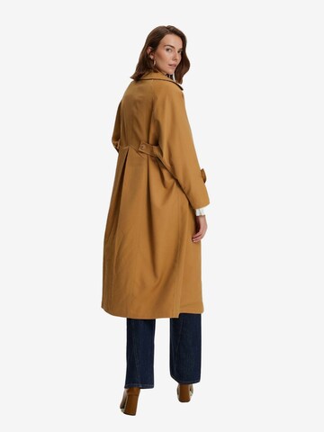 NOCTURNE Between-Seasons Coat in Beige