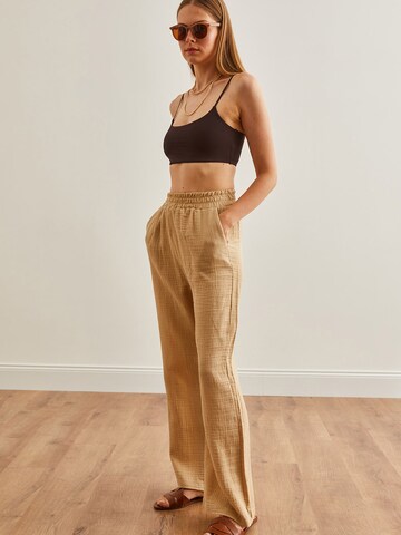 olalook Широкий Штаны в Бежевый