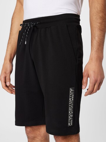 ANTONY MORATO Regular Shorts in Schwarz