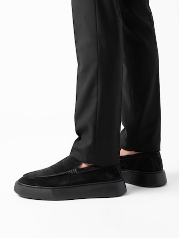 Dutch'D Slip-ons 'Atmos' in Black