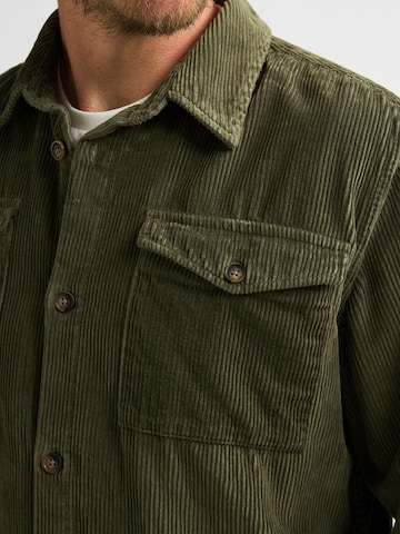 Petrol Industries Regular fit Button Up Shirt in Green