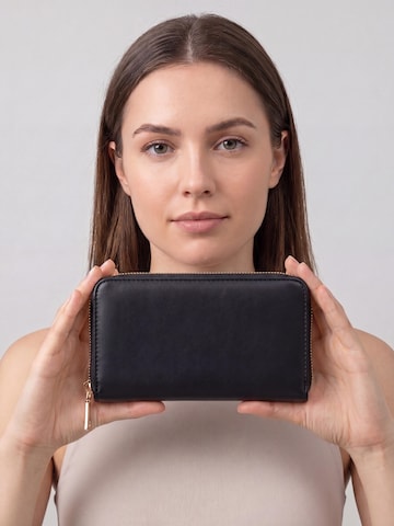 MILLYMILK® Wallet 'PURA LARGE' in Black: front