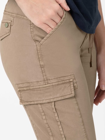 Slimfit Pantaloni cargo 'Malika' di TIMEZONE in marrone