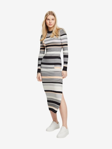 ESPRIT Knitted dress in Grey: front