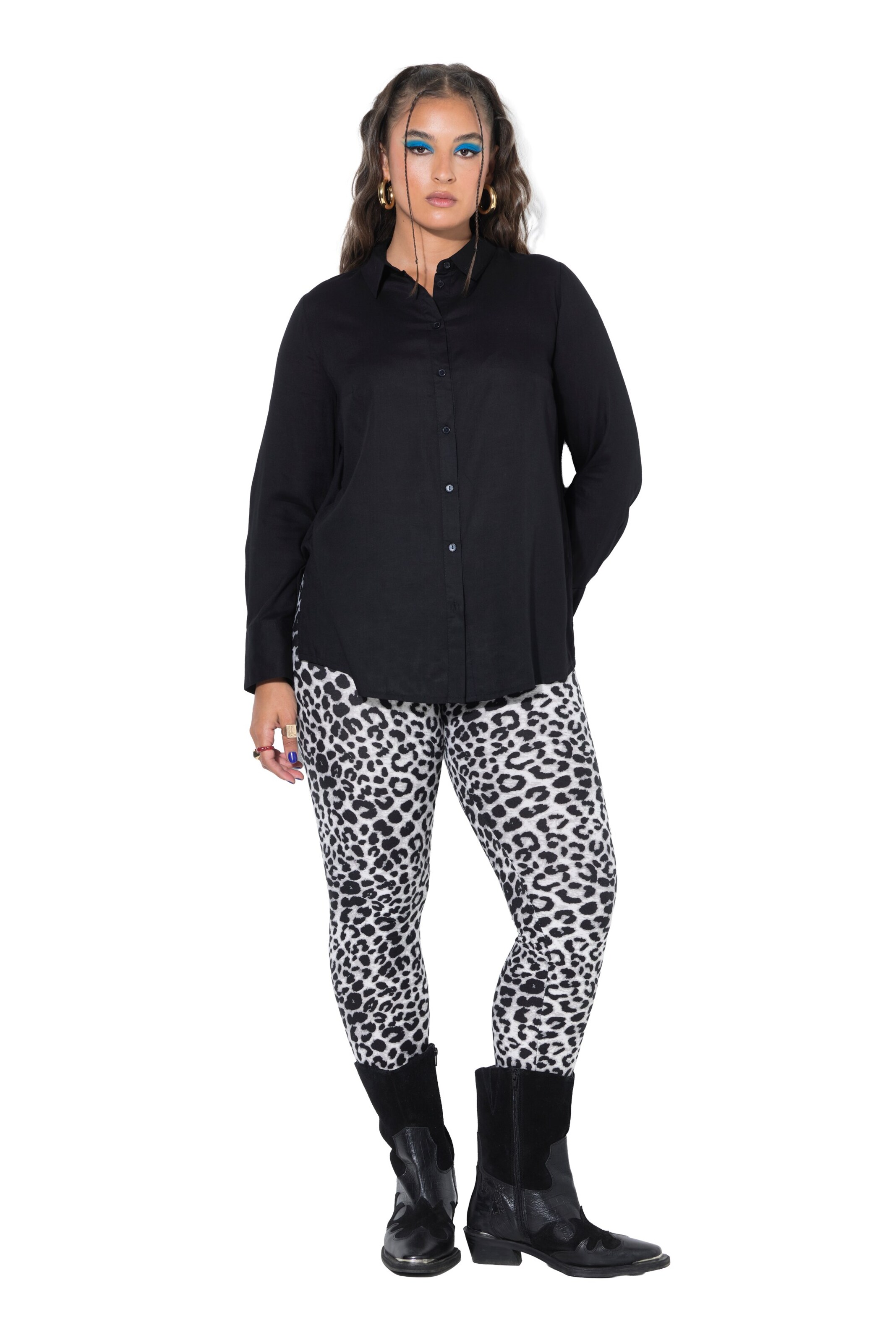 Studio Untold Blouse in Zwart: voorkant