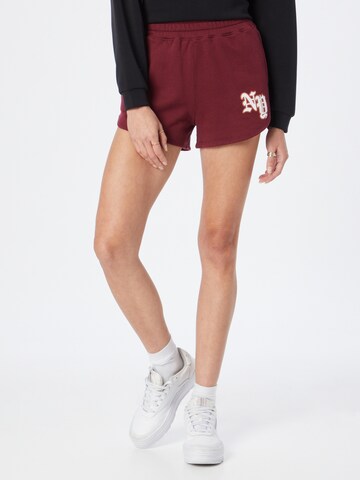 HOLLISTER Regular Broek 'DARK ACADEMIA' in Rood: voorkant