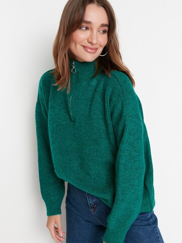 Trendyol Pulover | zelena barva