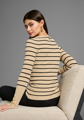 LAURA SCOTT Sweater in Beige