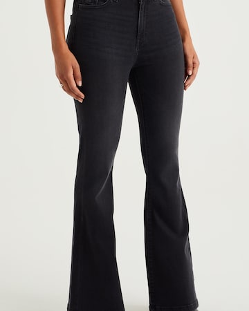 Flared Jeans di WE Fashion in nero