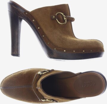 Gucci Sandals & High-Heeled Sandals in 42,5 in Brown: front