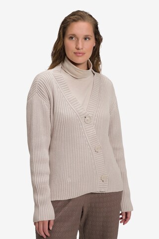 Cardigan Ulla Popken en beige : devant