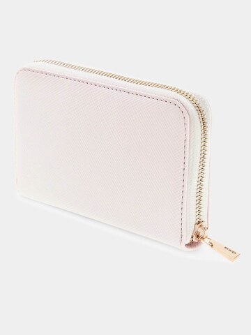 GUESS Wallet 'Patsie' in Beige