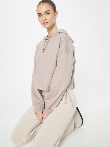 ABOUT YOU Sweatshirt 'Sienna' in Beige: predná strana