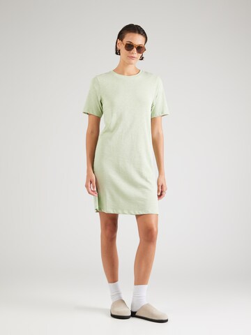 Rochie de la Lindex pe verde: față
