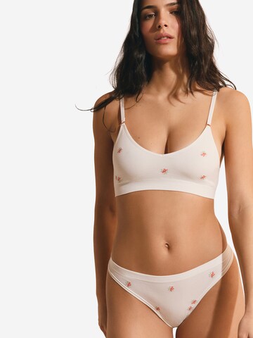 ETAM String ' AMANDE BLOOM ' in Wit