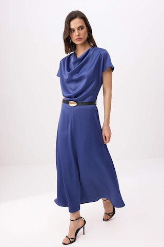 Robe 'TWOSS26EL00351' Trendyol en bleu