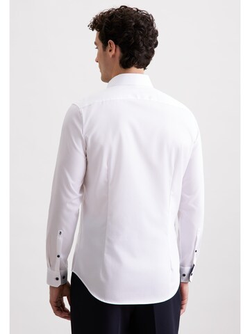 Coupe regular Chemise business SEIDENSTICKER en blanc