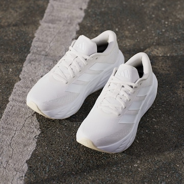 ADIDAS PERFORMANCE Παπούτσι για τρέξιμο 'Galaxy 8' σε λευκό