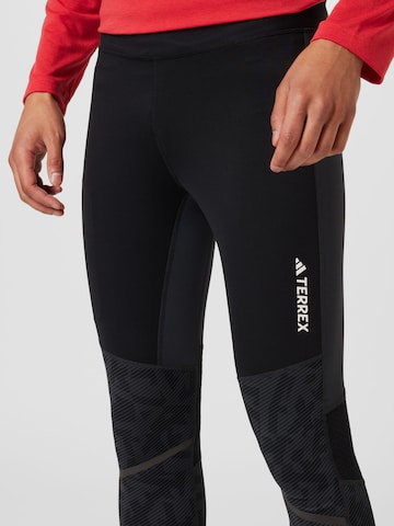 ADIDAS TERREX Skinny Sportsbukser 'Agravic' i grå