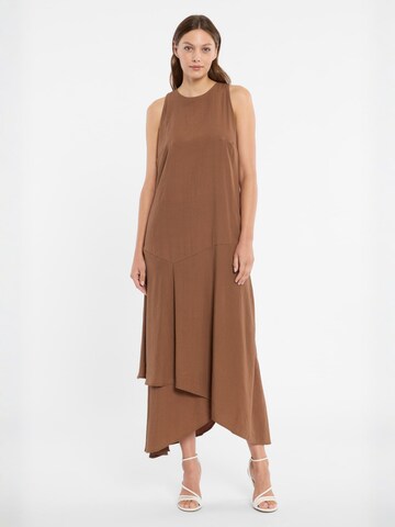 Ana Alcazar Kleid ' Dorimo ' in Braun