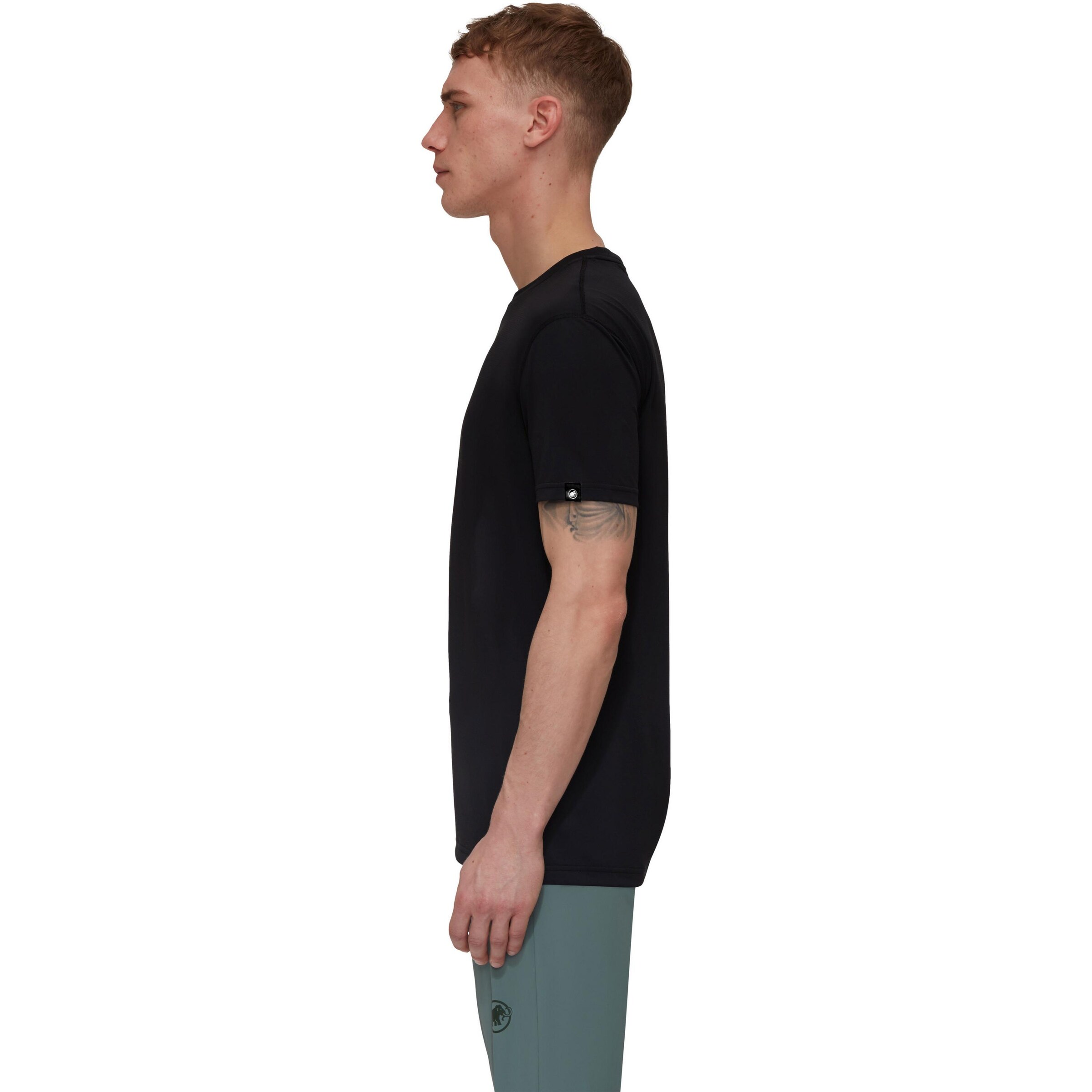 MAMMUT Funkcionalna majica 'Massone' | črna barva