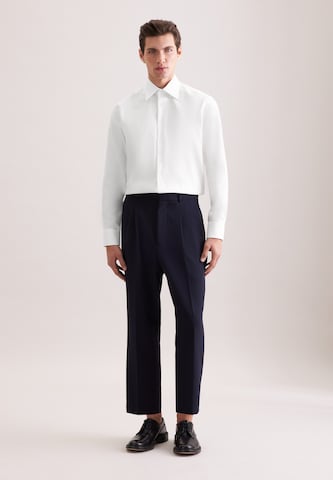 Coupe regular Chemise business 'Classic Essentials' SEIDENSTICKER en blanc