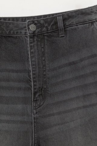 Pull&Bear Baggy Jeans in Grey