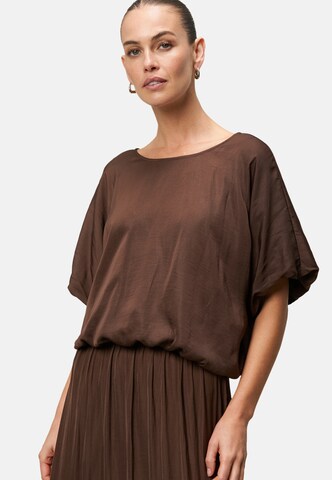 zero Blouse in Brown: front